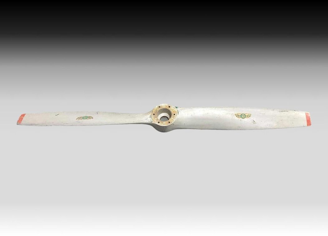 Sensenich 2-Blade 68" Propeller