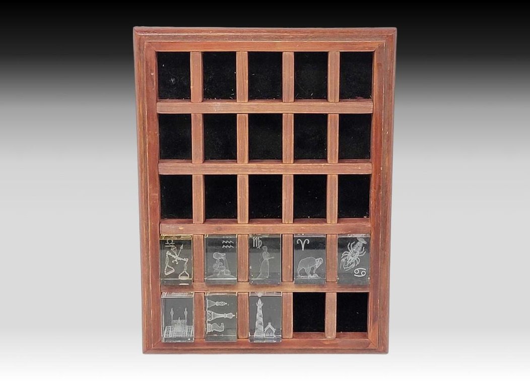 Display Case w/Holographic Paperweights
