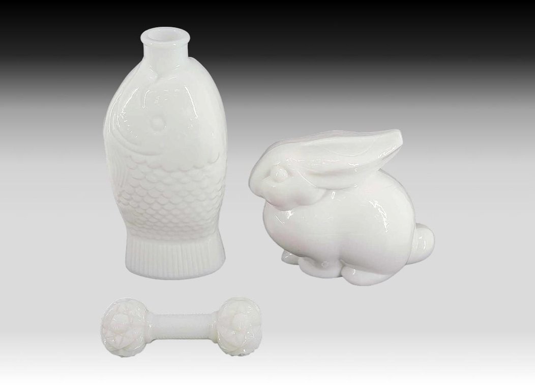 Wheaton Glass Bottle w/ Imperial Bunny & Knife Rest