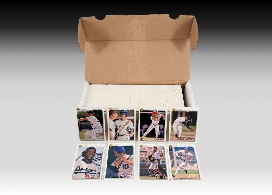 500x Upper Deck Baseball Trading Cards 