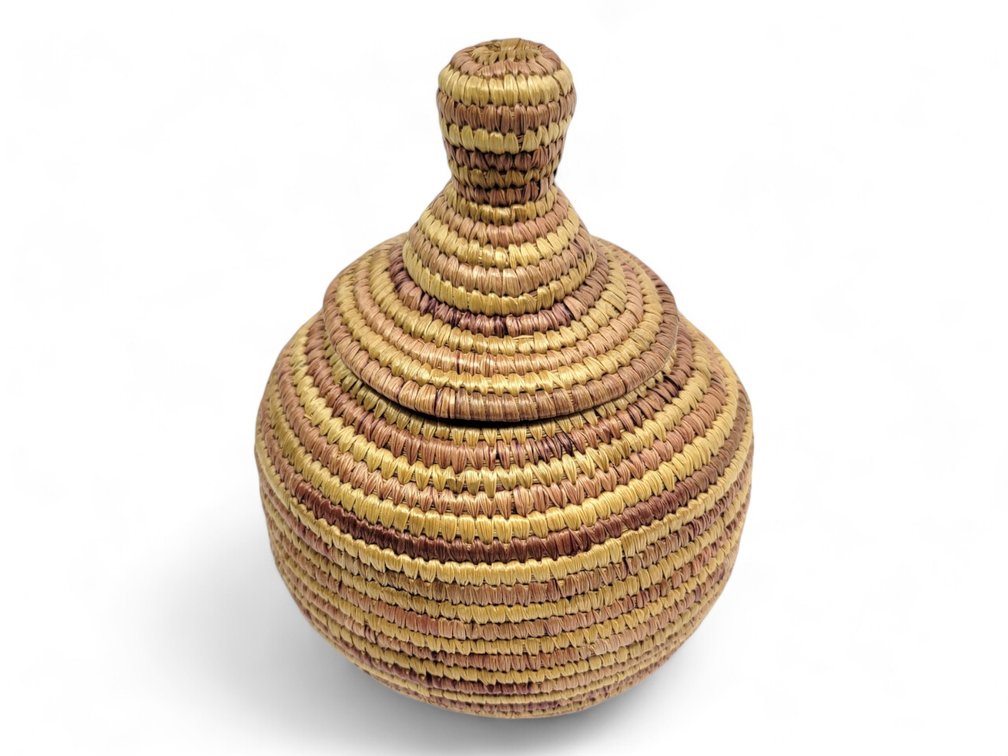 Yup'ik Grass Coiled Basket w/Extended Lid