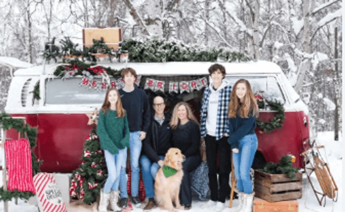 Photo Emporium Christmas Photo Bus Session