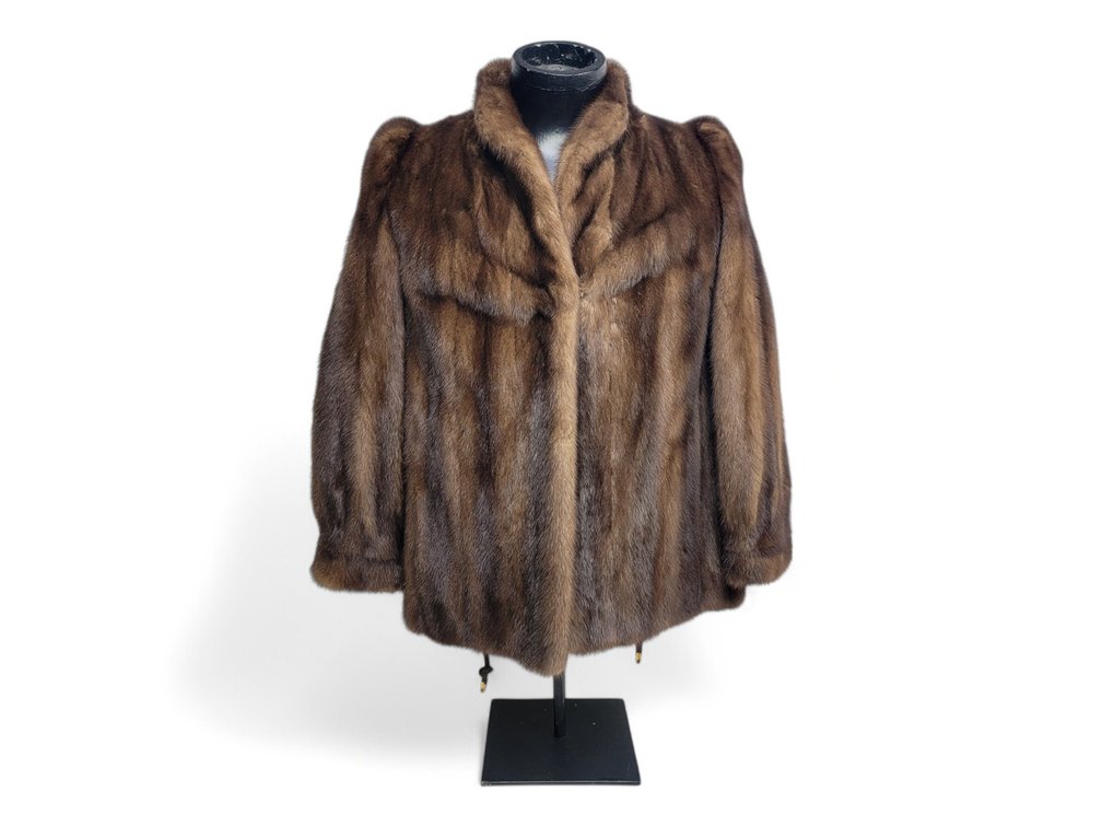 *Updated 2/6/2025 @ 10:45 am* Sable Fur Coat - David Green Master Furrier