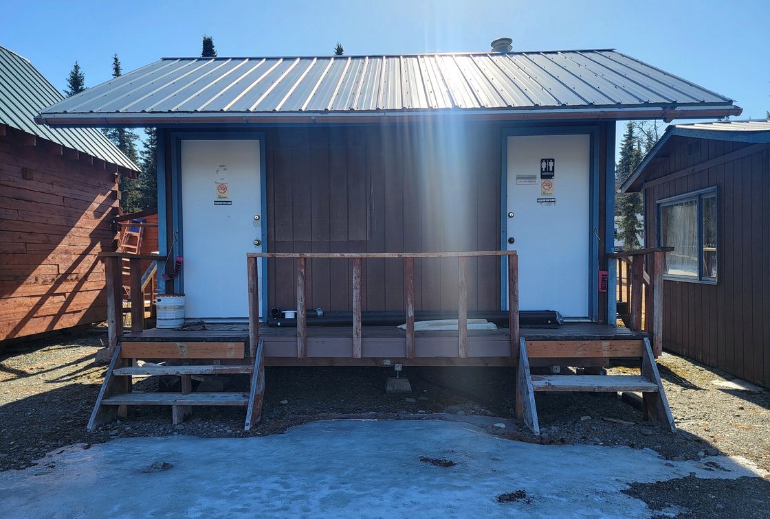 Bath House, Restroom & Laundry