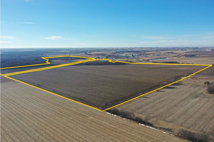 Image for Closed - Black Hawk Co., IA - 194.78 Ac., m/l (050-1403-02)
