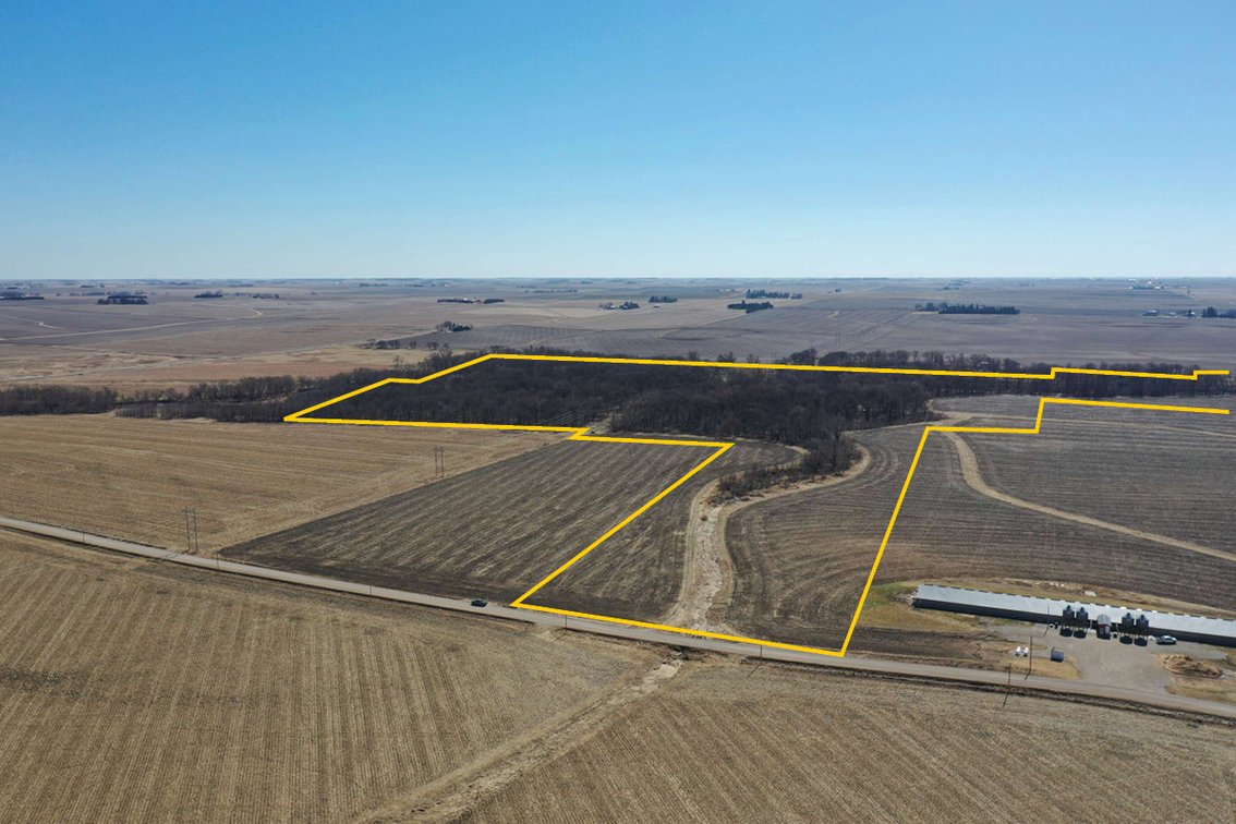 Image for Closed - Benton Co., IA - 82.05 Ac., m/l (050-1396-02)