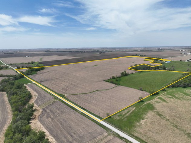 Image for Benton Co., IA - 178.62 Ac., m/l (010-3300-01)