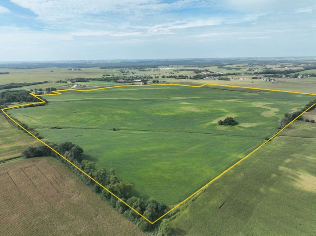 Image for Benton Co., IA - 127.44 Ac., m/l (010-3365-01)