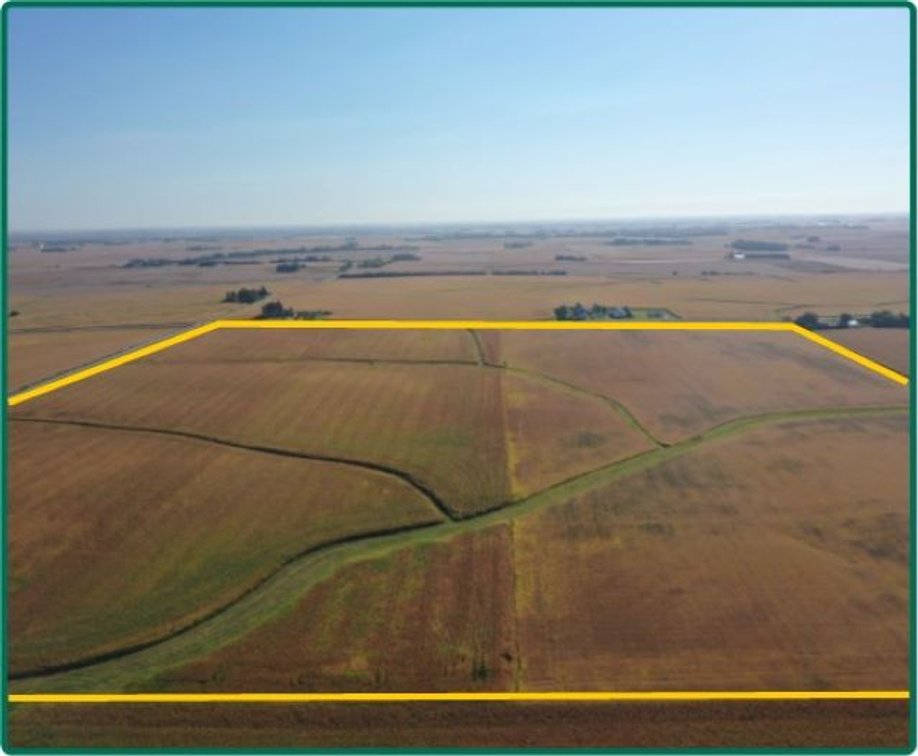 Image for Closed - Black Hawk Co., IA - 154.98 Ac., m/l (050-1345-01)