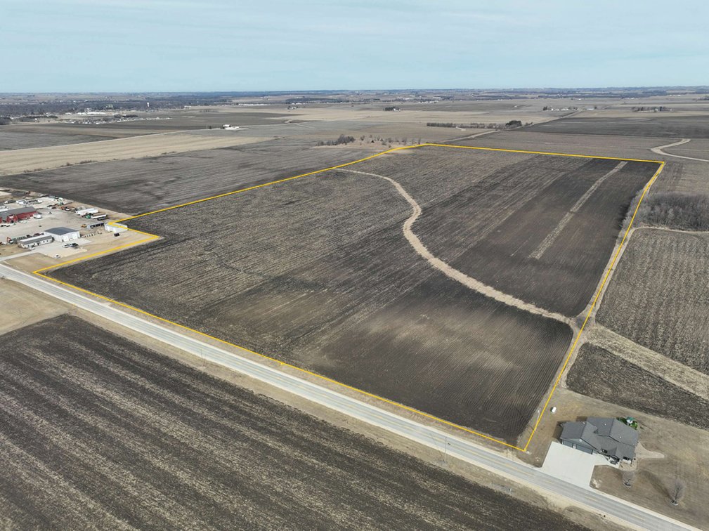 Image for Closed - Delaware Co., IA - 77.20 Ac., m/l (010-2869-01)