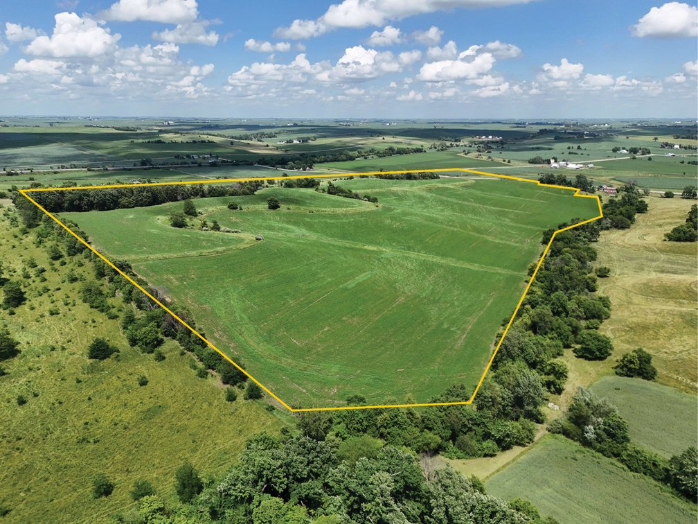 Image for Closed - Benton Co., IA - 61.15 Ac., m/l (010-3056-02)
