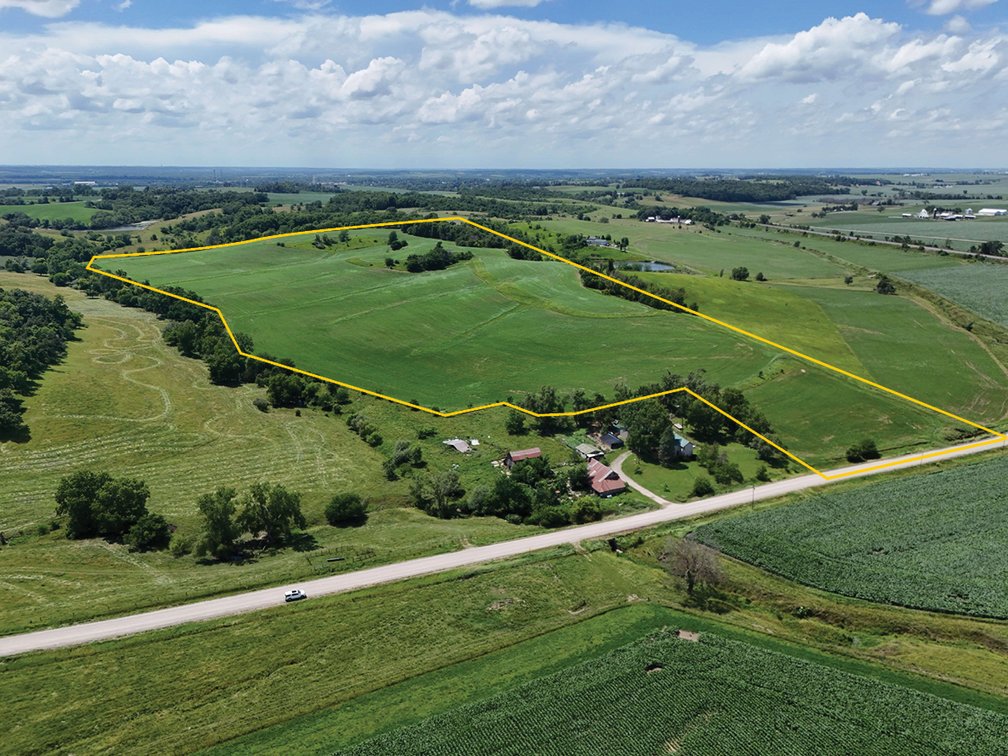 Image for Closed - Benton Co., IA - 61.15 Ac., m/l (010-3056-02)