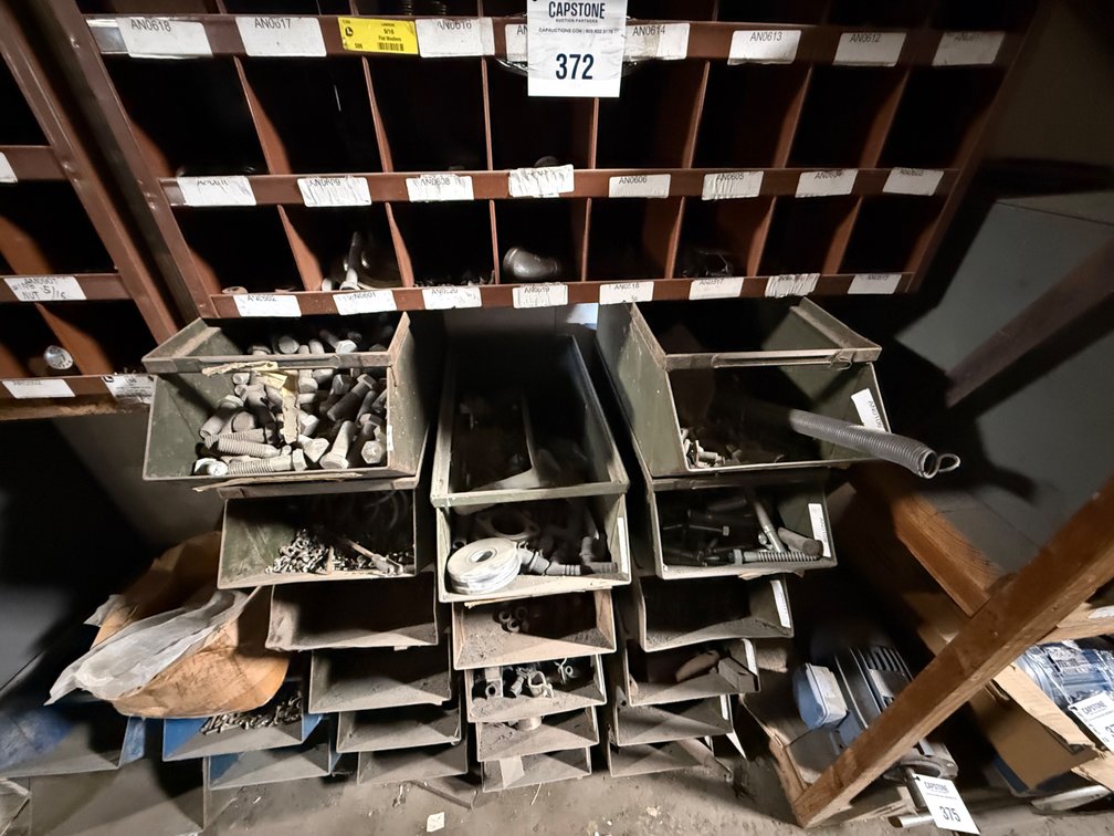 Parts Storage Bins & Cabinets, Assorted Bolts, Fasteners & Hardware