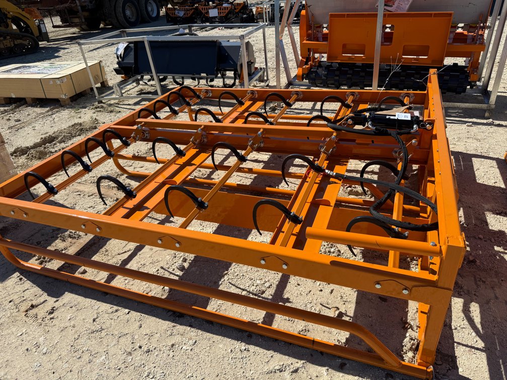 2026 Landhonor Skid Steer Hay Accumulator Grapple