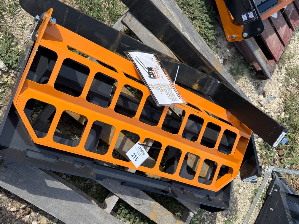 2026 Landhonor Skid Steer 42" Pallet Forks