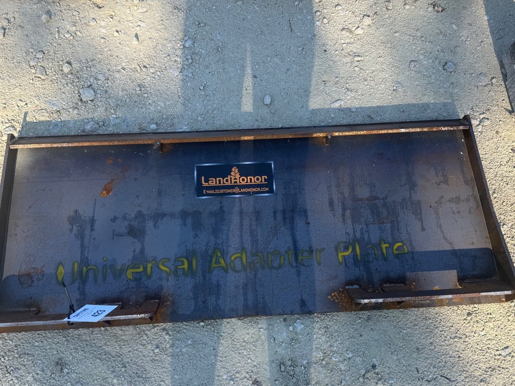 Landhonor Skid Steer Universal Adapter Plate