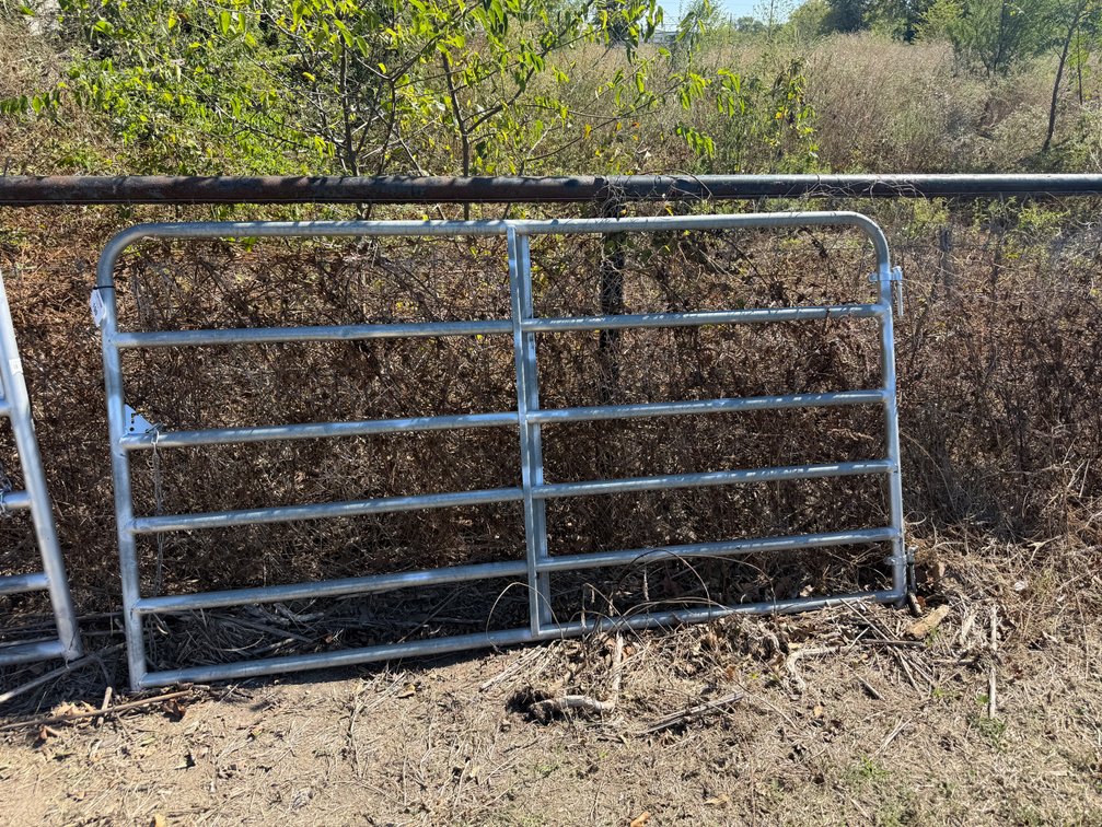 (1) 8' Steermaster Gate
