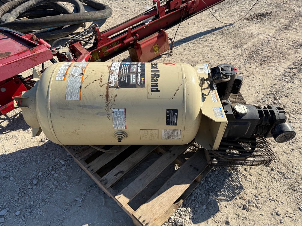Ingersoll-Rand 135PSI Air Compressor