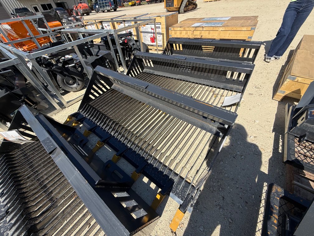 2026 Landhonor 72" Skid Steer Rock Bucket