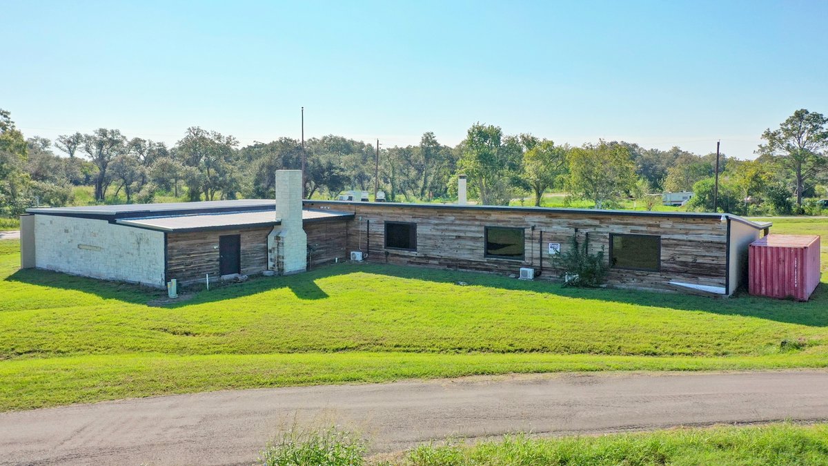 701 FM 1160, Louise, TX 77455