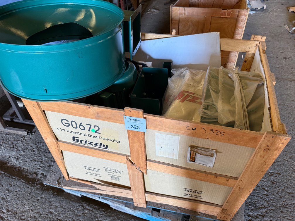 Grizzly Industrial Model G0672 5 HP Industrial Dust Collector