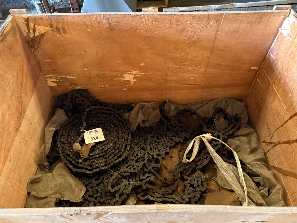 Industrial Steel Conveyor Roller Chain With Attachment Tabs In Crate