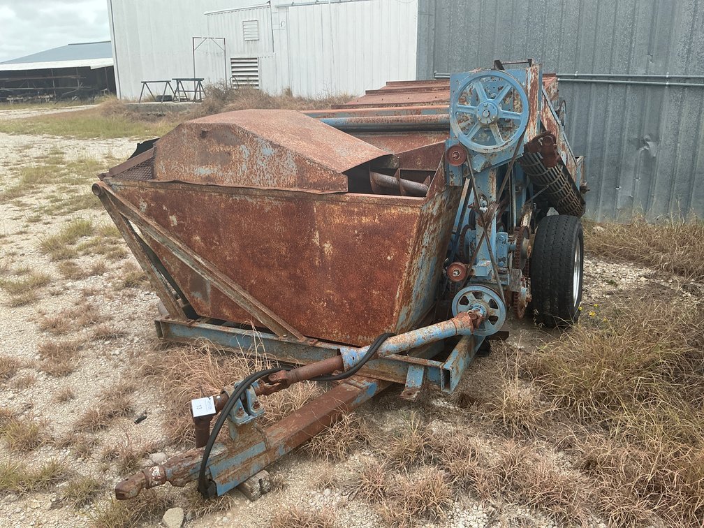 Pull-Type Commercial Pecan Harvester Agricultural Nut Equipment Implement