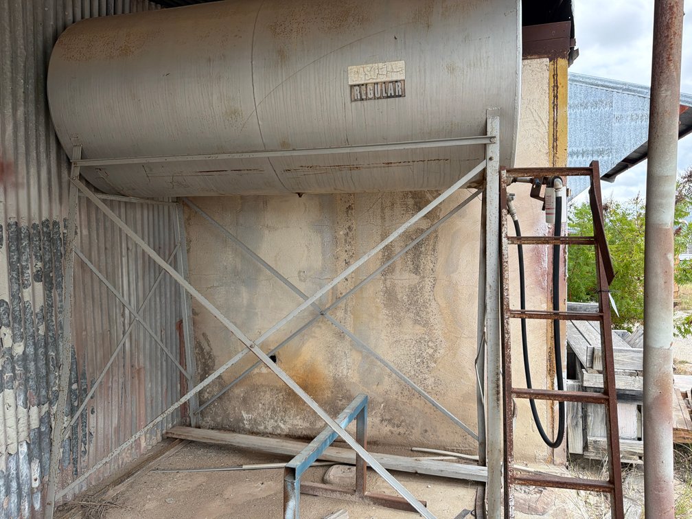 Overhead Steel Fuel Tank on Heavy Duty Support Stand