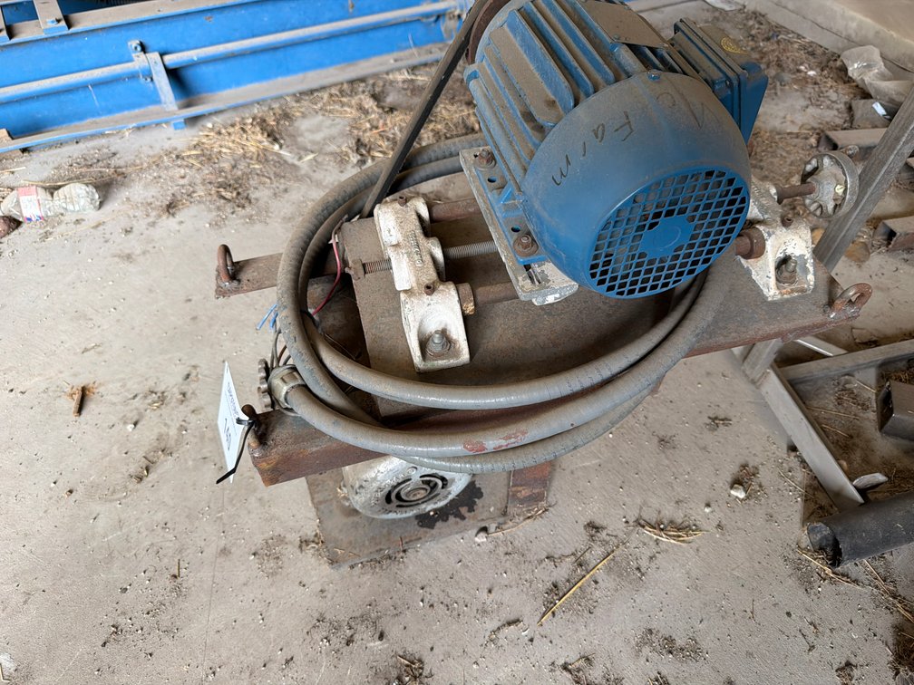Heavy Duty Electric Motor Drive Assembly With Sump Pump