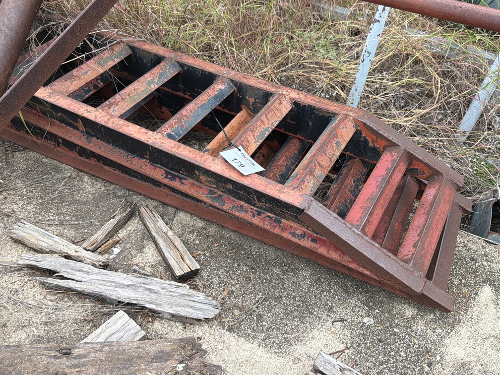 Heavy Duty Welded Trailer Ramps Service Ramps Pair