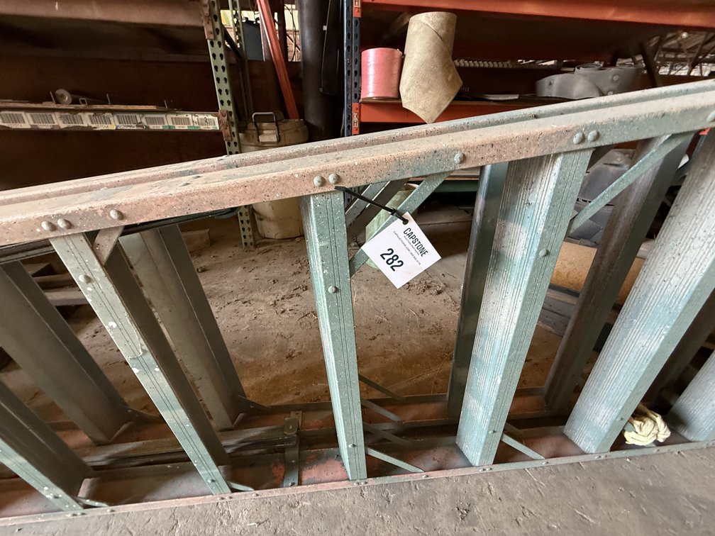 Heavy Duty Industrial Fiberglass Twin Step Ladder