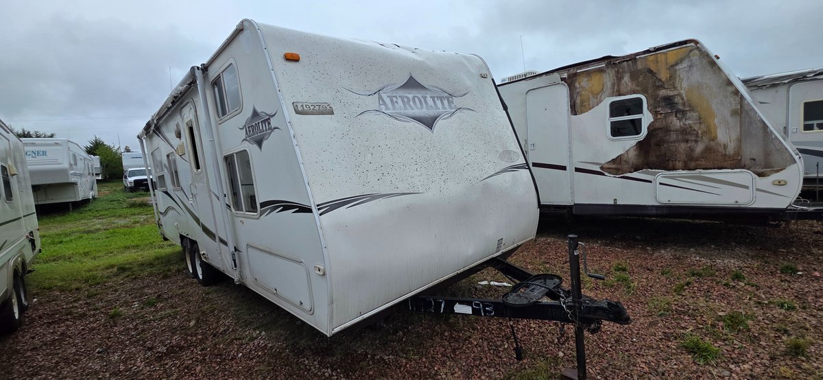 2006 Arrow Lite Camper, Tires Fair, Needs Lots of Work, No LP Tanks - No Title (Parts)