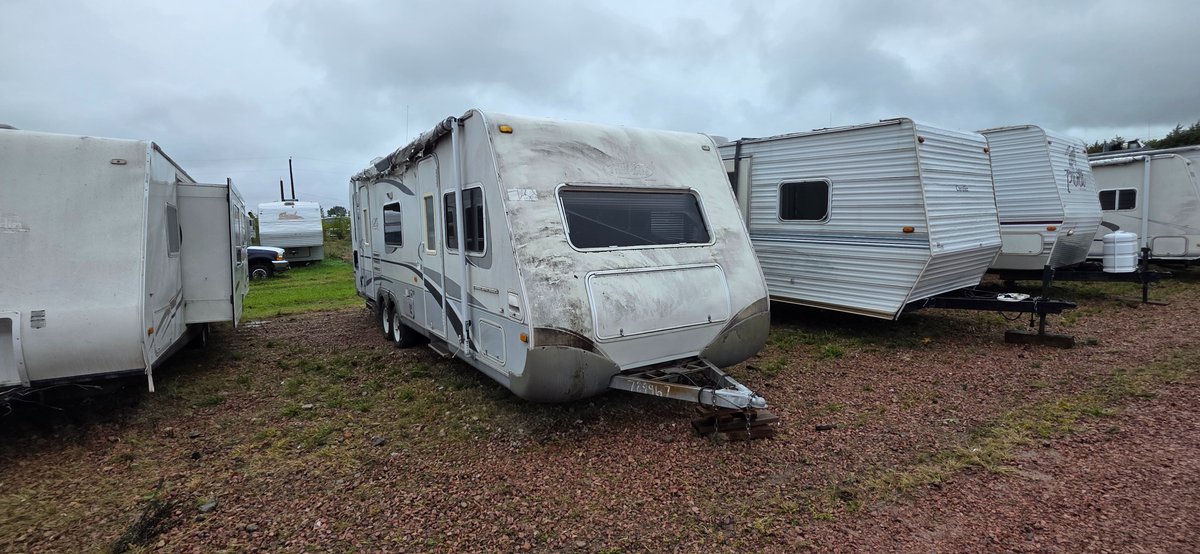 2005 Trail Lite by R-Vision 8283-S, Needs Work, No Jack, 2 Doors, Roof Needs Work, Tires Fair, No LP Tank, 12' Slide  - No Title (Parts)