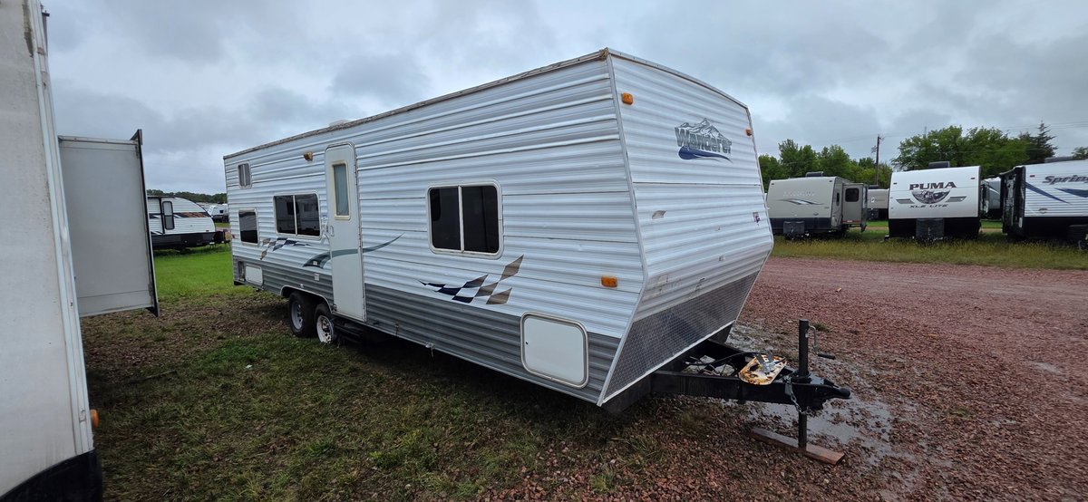2006 Wander by Thor- Needs Work, Tires Fair - Needs 1 New Tire, No Tanks