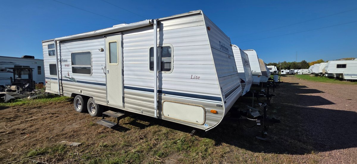 2004 Dutchman sport light,bumper hitch trailer, no LP tanks, aluminum rims, has awning but inside needs a lot of work, probably a trailer