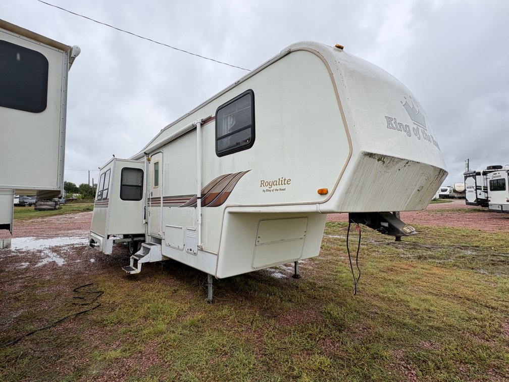 1997 Royalite by King of the Road - Needs Work, 20' Awning, 8' Slide, Reciever Hitch