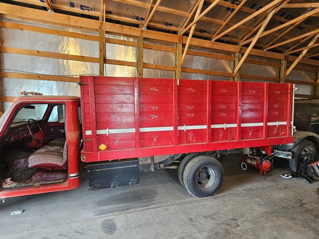 Image for Vintage International Harvester Model 1310 Dually Stake-Bed Truck — BARN FIND!