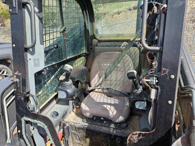 Image for '12 New Holland C232 Compact Track Loader