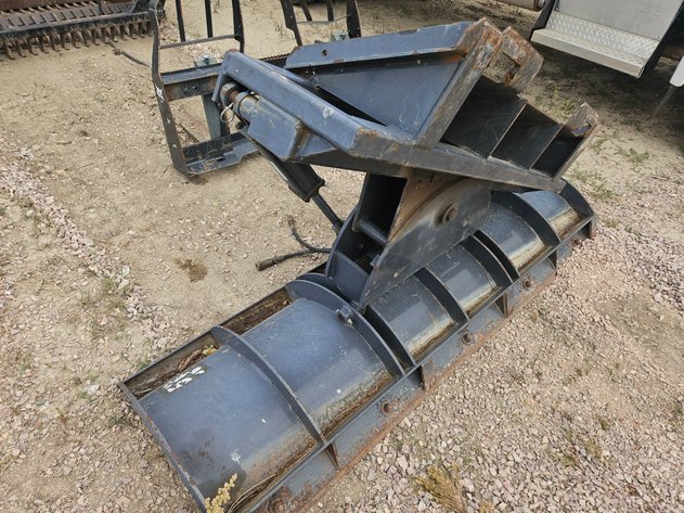 Image for Thomas Equipment Hydraulic Angle Dozer / Snow Blade Attachment