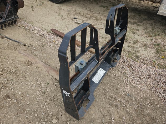 Image for Bobcat Heavy Duty Skid Steer Pallet Fork Attachment (4,000 lb Capacity)