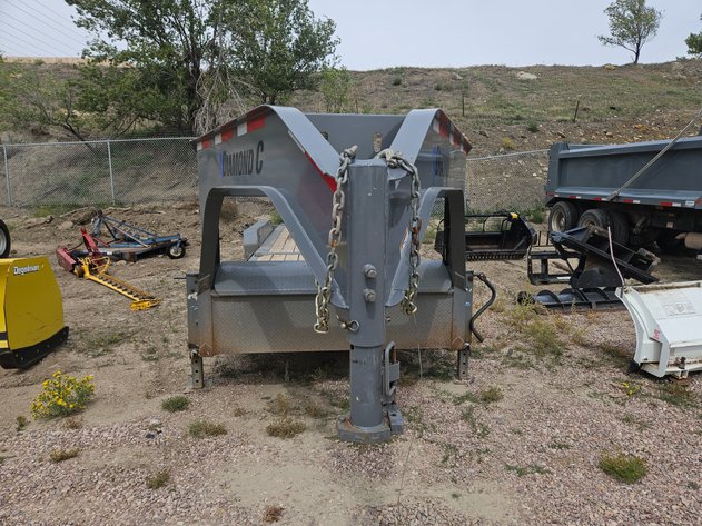 Image for Diamond C Triple-Axle Gooseneck Equipment / Tilt Trailer 28'