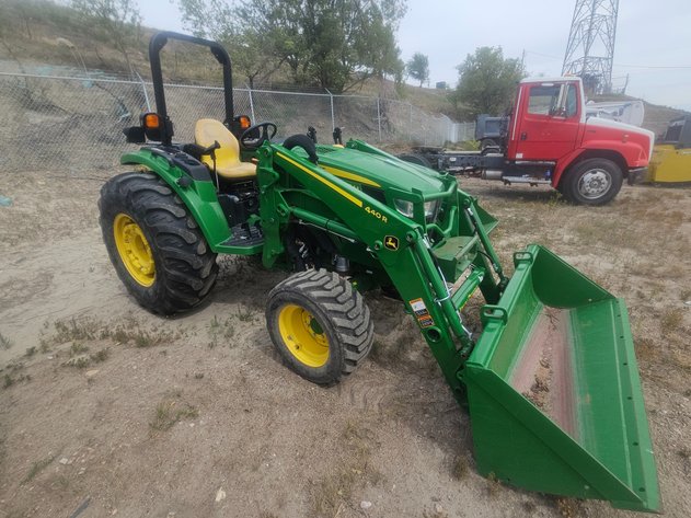 Image for John Deere 4066M Heavy Duty w/440R Loader