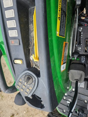 Image for John Deere 4066M Heavy Duty w/440R Loader