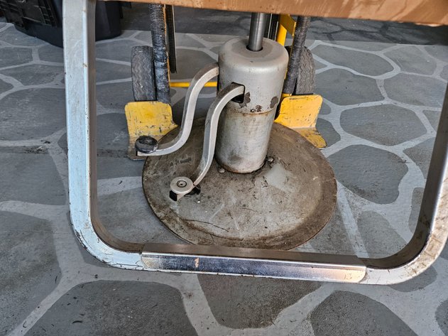 Image for Heavy Duty Barber chair