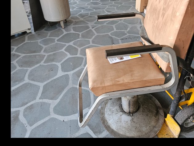 Image for Heavy Duty Barber chair