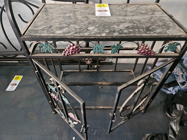 Image for Grapes and Ivy Unique kitchen Stand