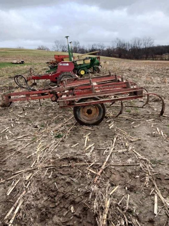 Case 10ft Chisel Plow