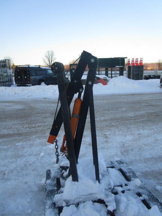 Engine Jack