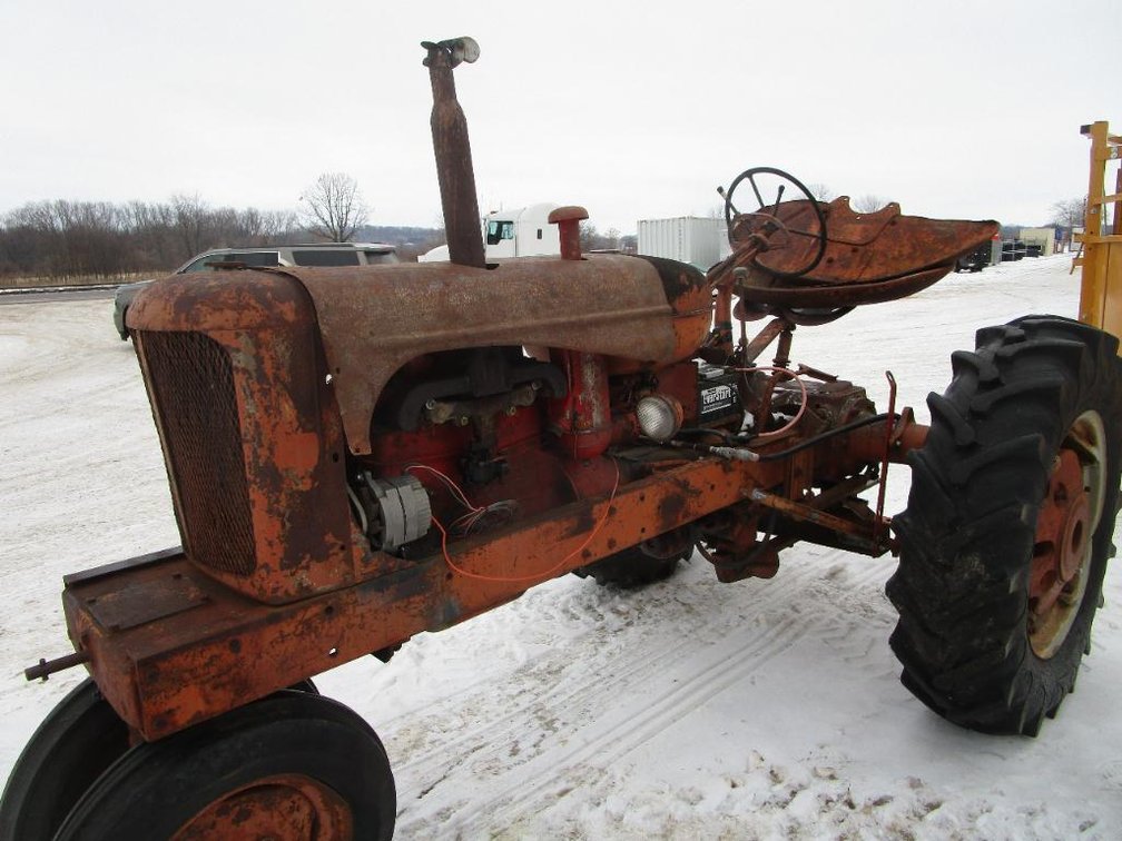 Allis Chalmers Vintage Narrow Front Tractor with Spare Parts. DOES NOT RUN