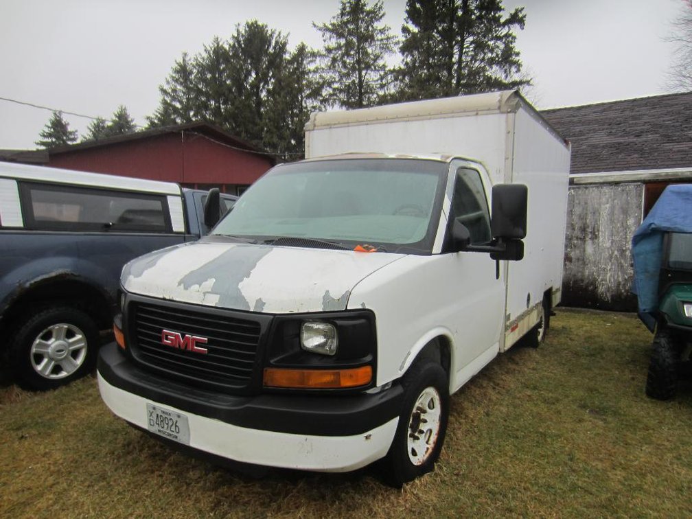 2004 GMC Cube Van, VIN: 1GDGG31V641901021 (Has WI Title)